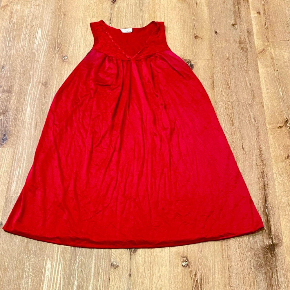 Vintage Vanity Fair Silky Red Slip Night Dress, great condition.